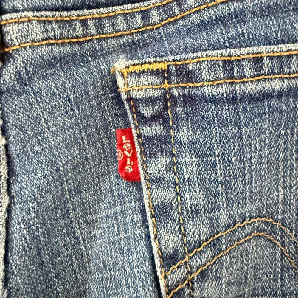 Levis levi 515